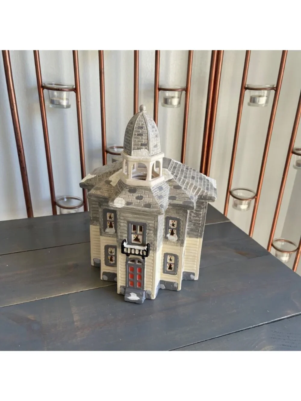 Vintage 1988 Yuletide Snow Hamlet Ceramic School House Christmas Village 10”